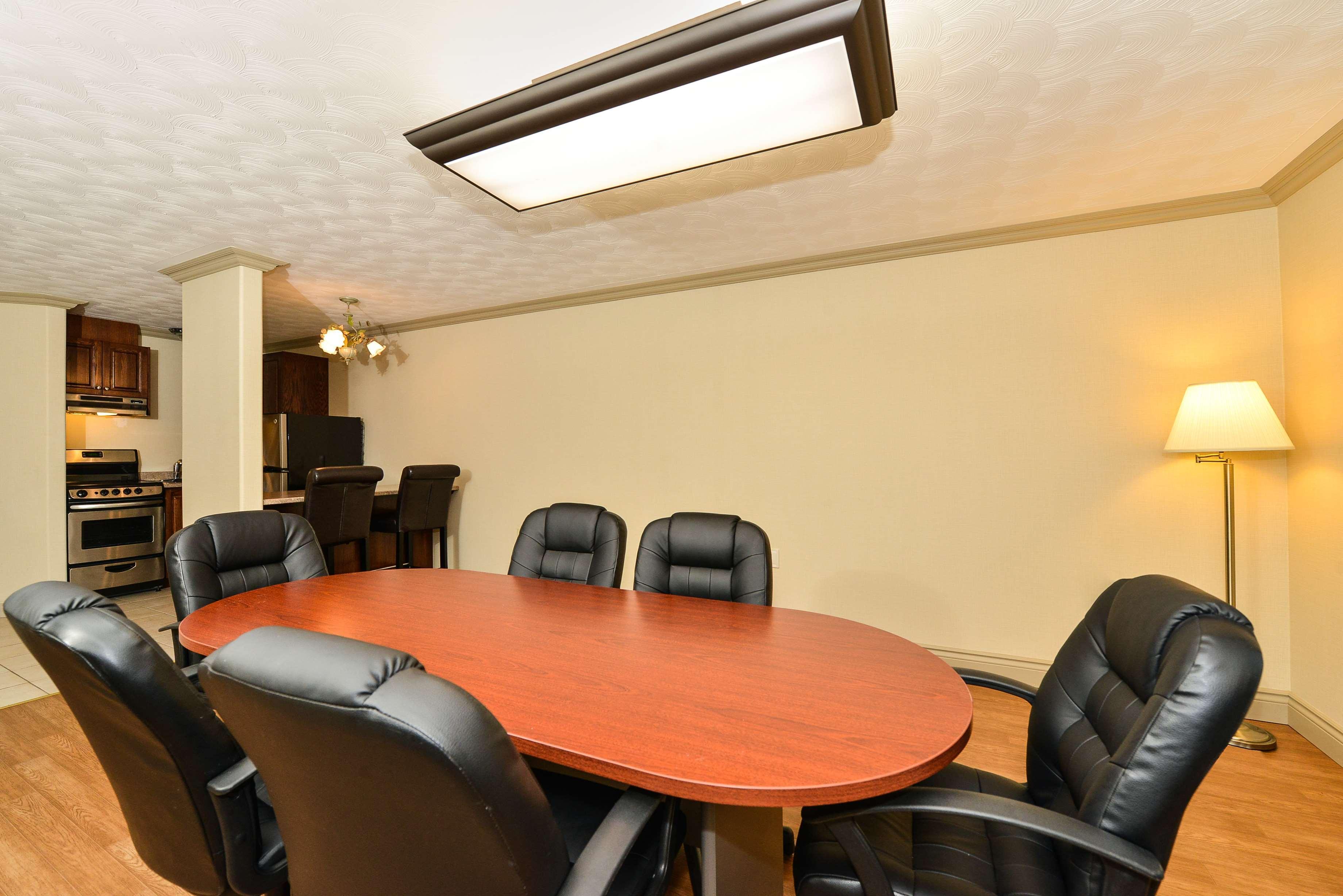 Best Western Plus Edmundston Buitenkant foto