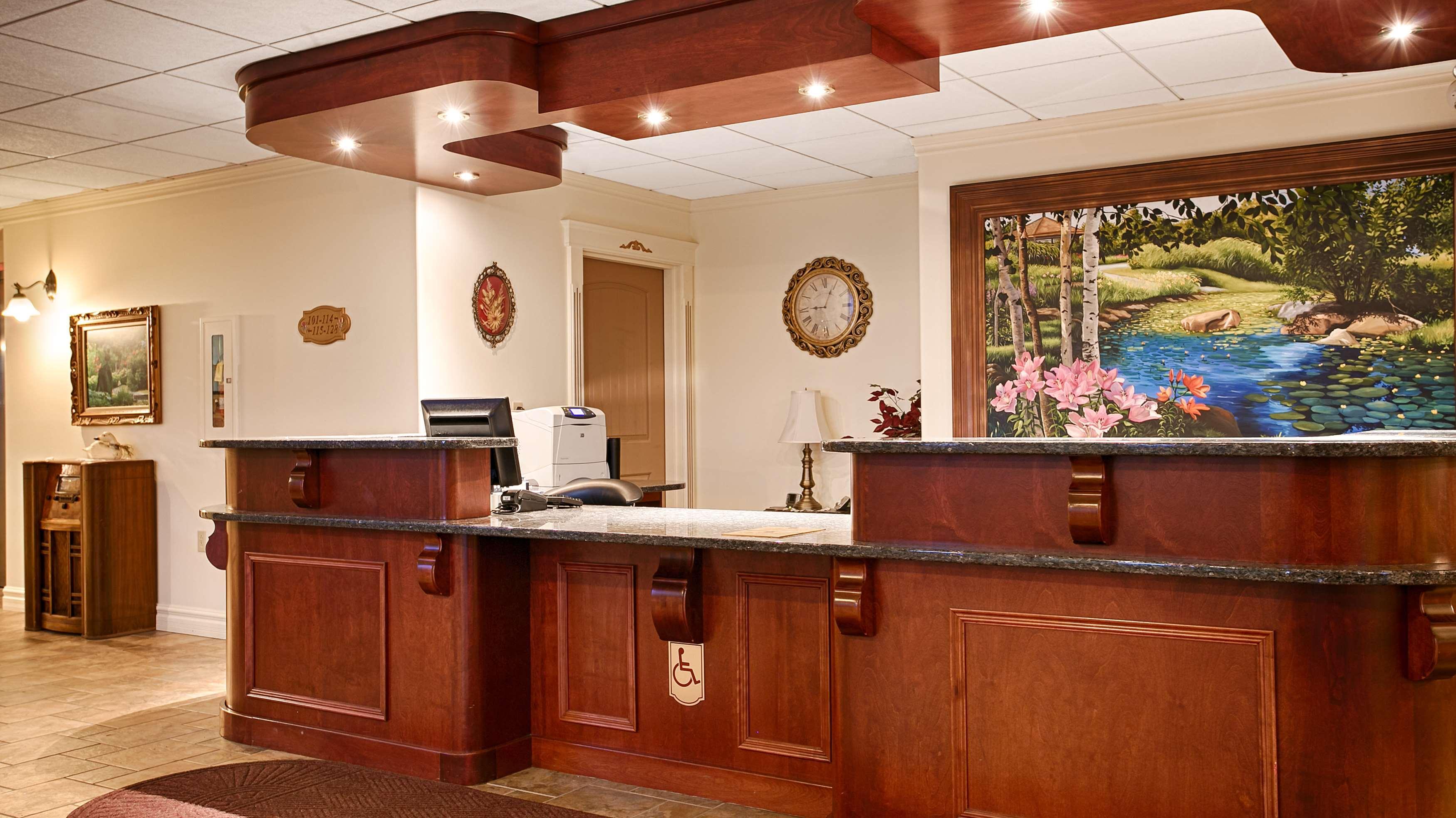 Best Western Plus Edmundston Buitenkant foto