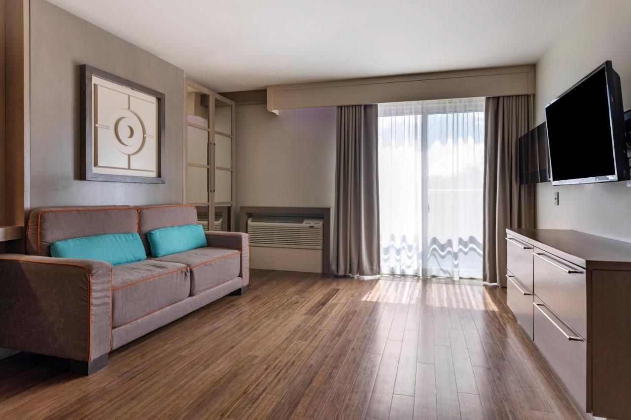 Best Western Plus Edmundston Buitenkant foto