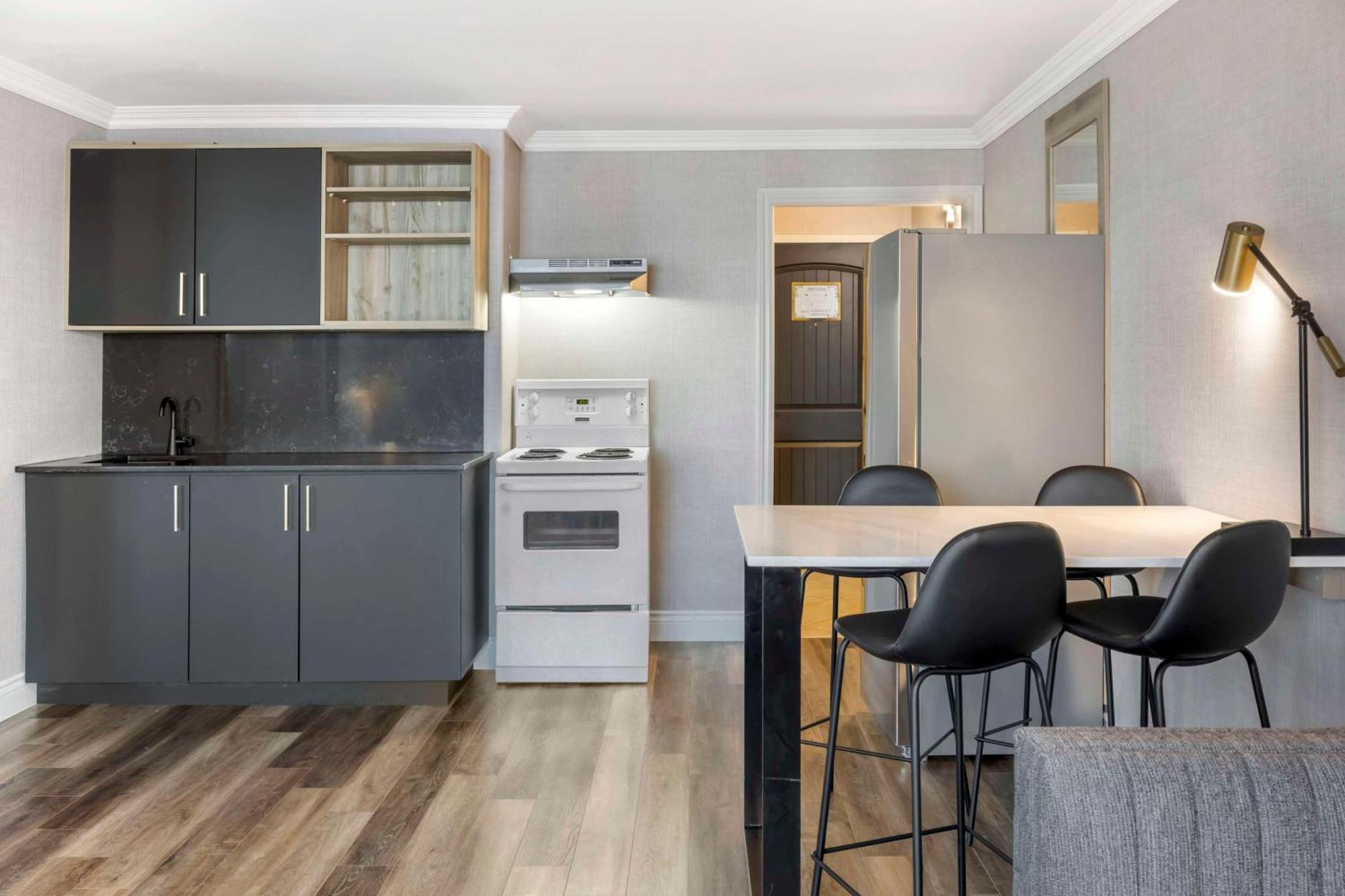 Best Western Plus Edmundston Buitenkant foto