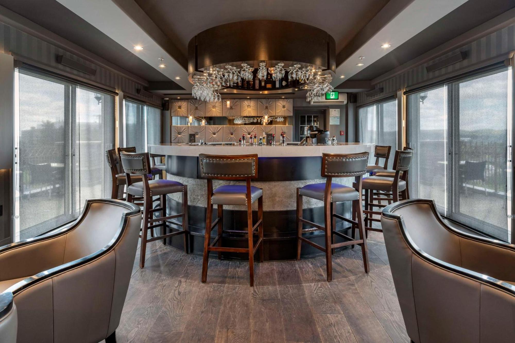 Best Western Plus Edmundston Buitenkant foto